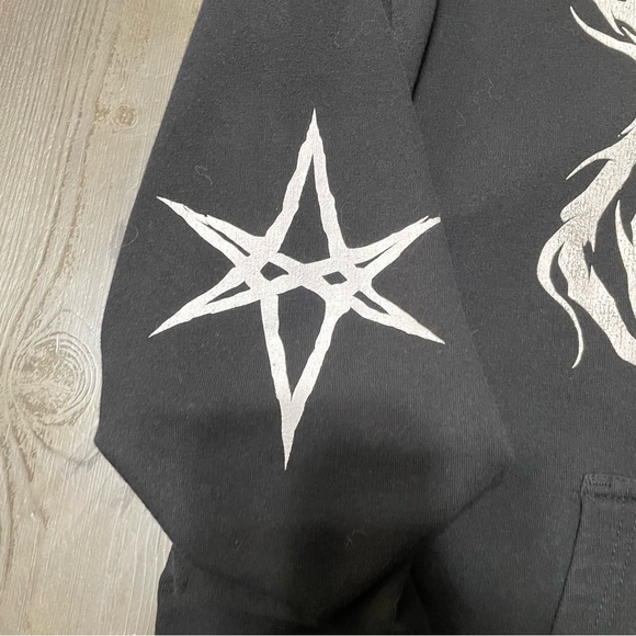 Bring me the horizon hoodie from when we were young 2022 - Picture 4 of 7